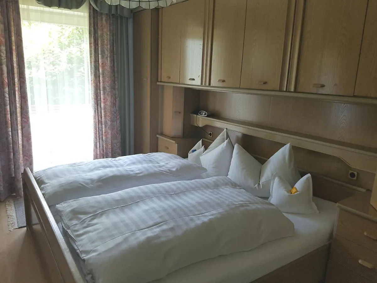 Gaestehaus Meran Bad Wiessee 0*,